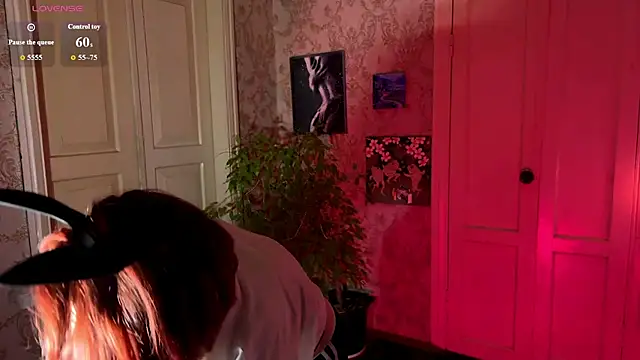 LaurynGeisinger online show from March 15, 2026, 3:07 pm