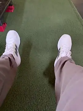 tonyxx000 online show from April 18, 2026, 7:56 am