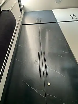 tonyxx000 online show from April 24, 2026, 11:01 am