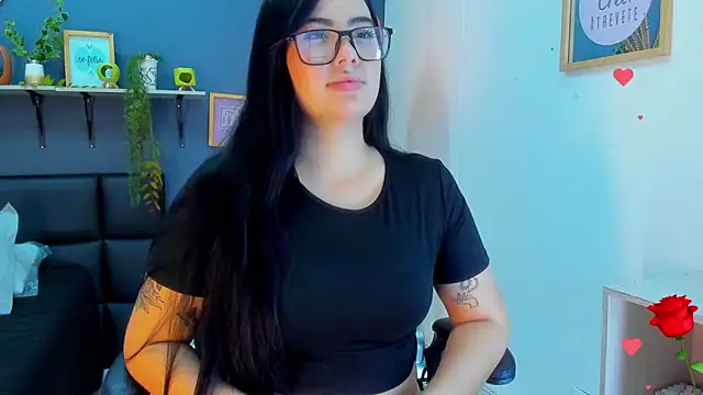 eliza pink24 online show from February 19, 2026, 9:44 pm