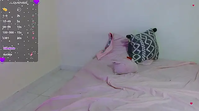 kimwii1 online show from March 6, 2026, 5:15 am