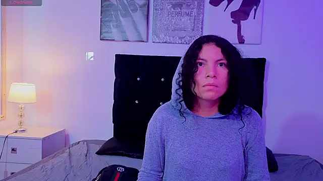 Zoe-yanin online show from February 24, 2026, 6:50 pm