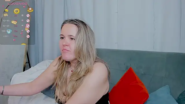 LilyBel online show from April 22, 2026, 8:06 am