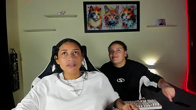 Snapshot of meredit_cris23 chatting on March 4, 2026, 5:13 am meredit cris23 online show from March 4, 2026, 5:13 am