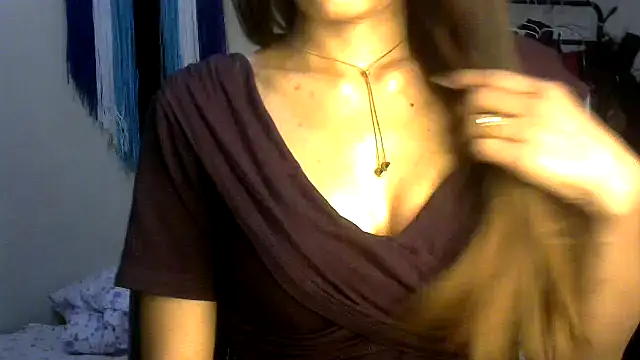 call me babyy online show from April 16, 2026, 4:41 pm