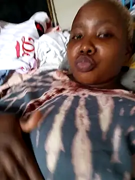 RanniClara online show from April 18, 2026, 2:43 pm