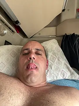 kipsy0 online show from May 6, 2026, 4:34 pm