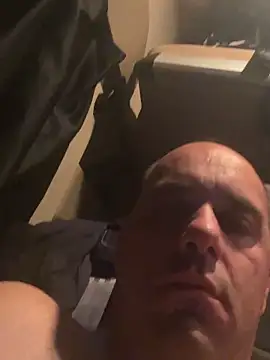 kipsy0 online show from May 19, 2026, 9:43 pm