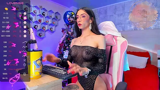 kylliefox  online show from January 8, 2025, 1:52 pm