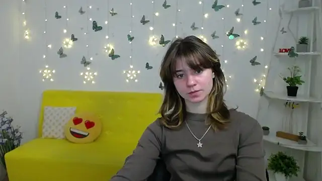 AnnaWest  online show from March 5, 2026, 6:31 am