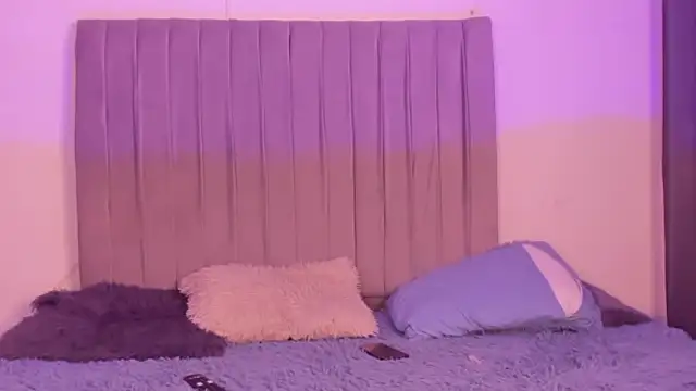 im tiffany  online show from March 5, 2026, 4:08 am