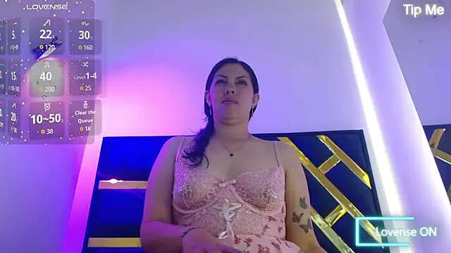 Iris bloom69 online show from April 3, 2026, 12:36 pm