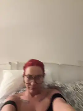 SophieSchmidt online show from February 25, 2026, 7:23 pm