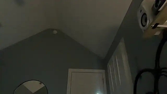 Snapshot of TrndSettr chatting on July 1, 2026, 8:49 am TrndSettr online show from July 1, 2026, 8:49 am