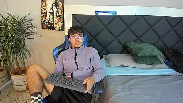 kai storn online show from March 10, 2026, 11:15 am