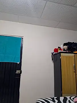 Snapshot of Cris18sexy chatting on March 6, 2026, 1:24 am Cris18sexy online show from March 6, 2026, 1:24 am