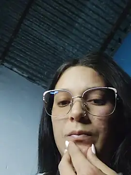 Perla and Maikol online show from February 11, 2026, 3:00 am