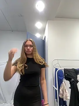 MonicaWestt online show from February 8, 2026, 7:34 am