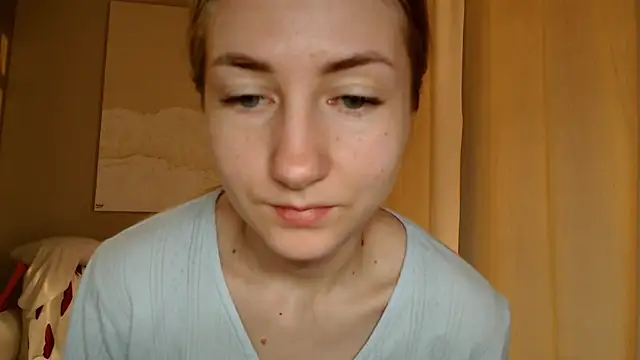 Snapshot of BluueSilk chatting on February 8, 2025, 6:33 am BluueSilk online show from February 8, 2025, 6:33 am