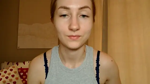 Snapshot of BluueSilk chatting on February 15, 2025, 8:54 am BluueSilk online show from February 15, 2025, 8:54 am