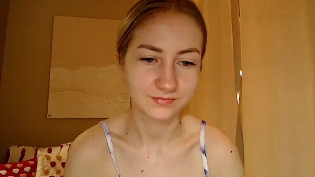 Snapshot of BluueSilk chatting on February 20, 2025, 6:06 am BluueSilk online show from February 20, 2025, 6:06 am