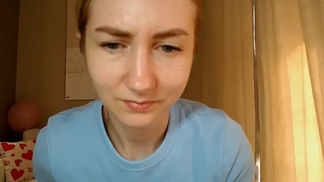 Snapshot of BluueSilk chatting on March 4, 2025, 12:12 pm BluueSilk online show from March 4, 2025, 12:12 pm