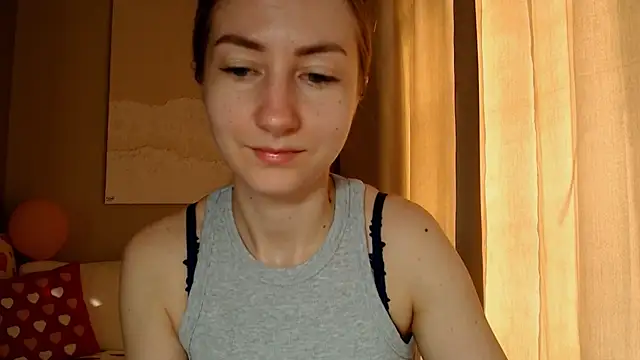 Snapshot of BluueSilk chatting on March 21, 2025, 6:38 am BluueSilk online show from March 21, 2025, 6:38 am