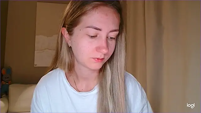 Snapshot of BluueSilk chatting on September 9, 2025, 5:07 am BluueSilk online show from September 9, 2025, 5:07 am