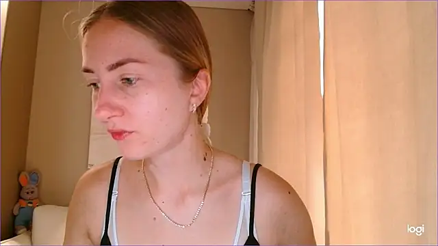 Snapshot of BluueSilk chatting on September 13, 2025, 5:29 am BluueSilk online show from September 13, 2025, 5:29 am