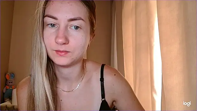 Snapshot of BluueSilk chatting on September 17, 2025, 5:53 am BluueSilk online show from September 17, 2025, 5:53 am