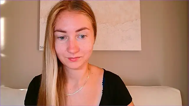 Snapshot of BluueSilk chatting on October 20, 2025, 6:25 am BluueSilk online show from October 20, 2025, 6:25 am