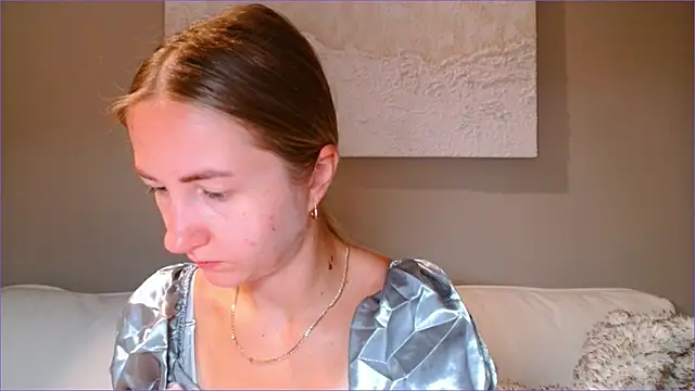 Snapshot of BluueSilk chatting on October 23, 2025, 5:40 am BluueSilk online show from October 23, 2025, 5:40 am