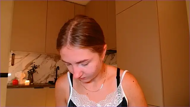 Snapshot of BluueSilk chatting on October 29, 2025, 5:53 am BluueSilk online show from October 29, 2025, 5:53 am