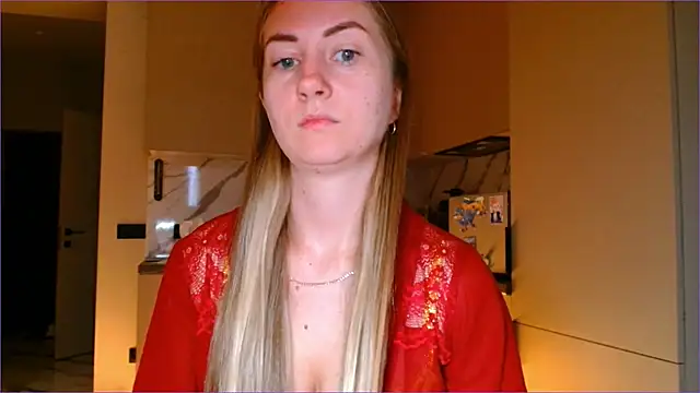 Snapshot of BluueSilk chatting on November 20, 2025, 7:41 am BluueSilk online show from November 20, 2025, 7:41 am