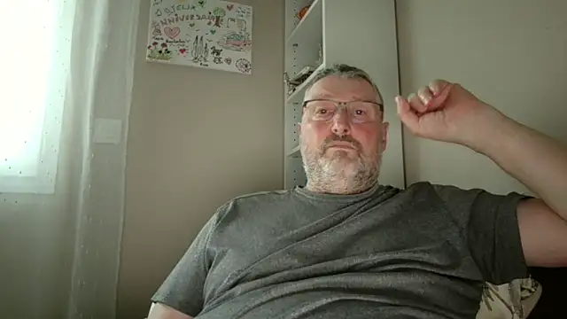 doudou310 online show from March 7, 2026, 4:59 pm