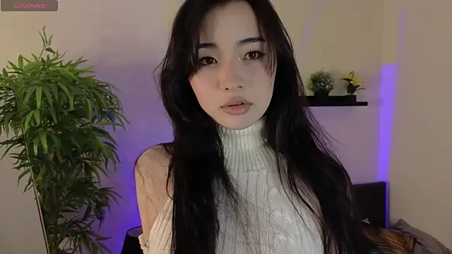 Snapshot of Noiry_Vuvez chatting on July 23, 2026, 8:29 pm Noiry Vuvez online show from July 23, 2026, 8:29 pm