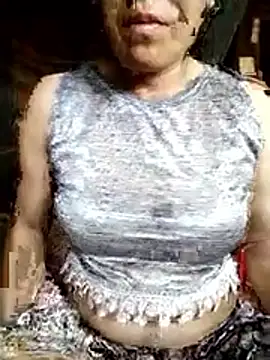 Snapshot of Tina-beo chatting on May 18, 2026, 3:35 am Tina-beo online show from May 18, 2026, 3:35 am