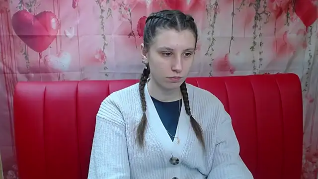 LilianaShine online show from February 22, 2026, 6:13 am