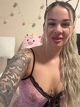 sexybatwomen33 online show from March 31, 2026, 6:58 am