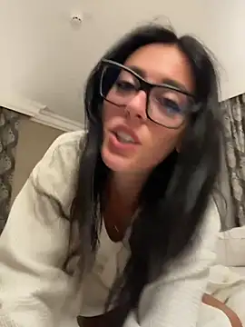 Snapshot of alibi_room chatting on July 31, 2026, 9:14 pm alibi room online show from July 31, 2026, 9:14 pm