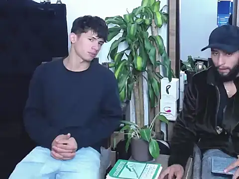  noahdiaz online show from March 10, 2026, 2:16 am