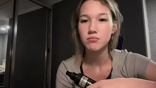 lilXdomiii online show from April 2, 2026, 12:47 pm