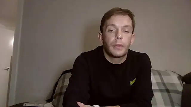 verscub6969 online show from April 13, 2026, 7:52 pm