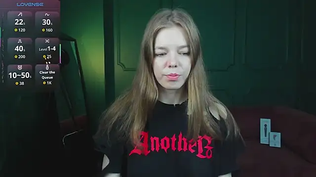  Tina Tayllor  online show from June 4, 2026, 9:21 pm