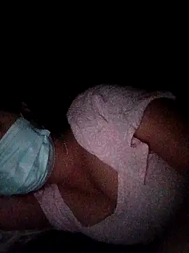 Snapshot of Hassina_456 chatting on April 8, 2026, 6:41 pm Hassina 456 online show from April 8, 2026, 6:41 pm