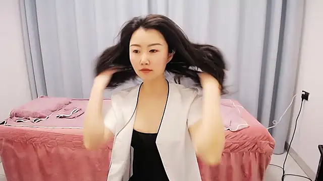 anne2026 online show from April 1, 2026, 12:55 am