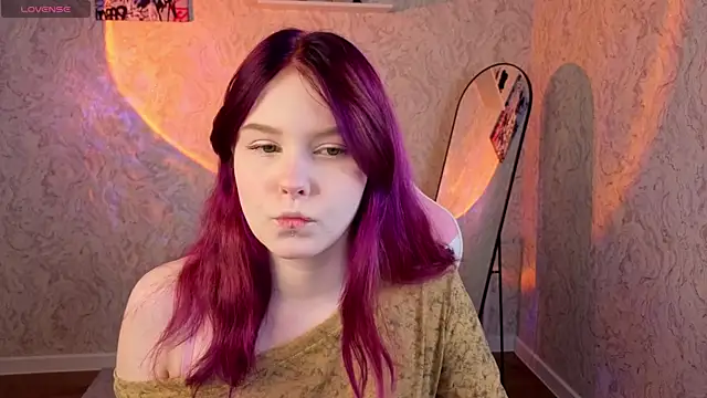 Julia Anis online show from April 10, 2026, 1:00 am