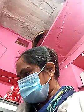 Julilodhi8695 online show from February 3, 2026, 8:14 pm