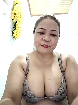 Baby-bigtits2026 online show from April 21, 2026, 10:21 am