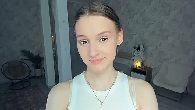 LianneBynon online show from April 2, 2026, 8:56 am